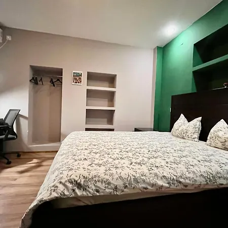 Apartment Hello Covaci No 10 Bucharest