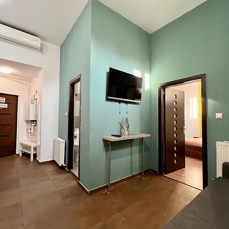 Apartment Hello Covaci No 10 *
